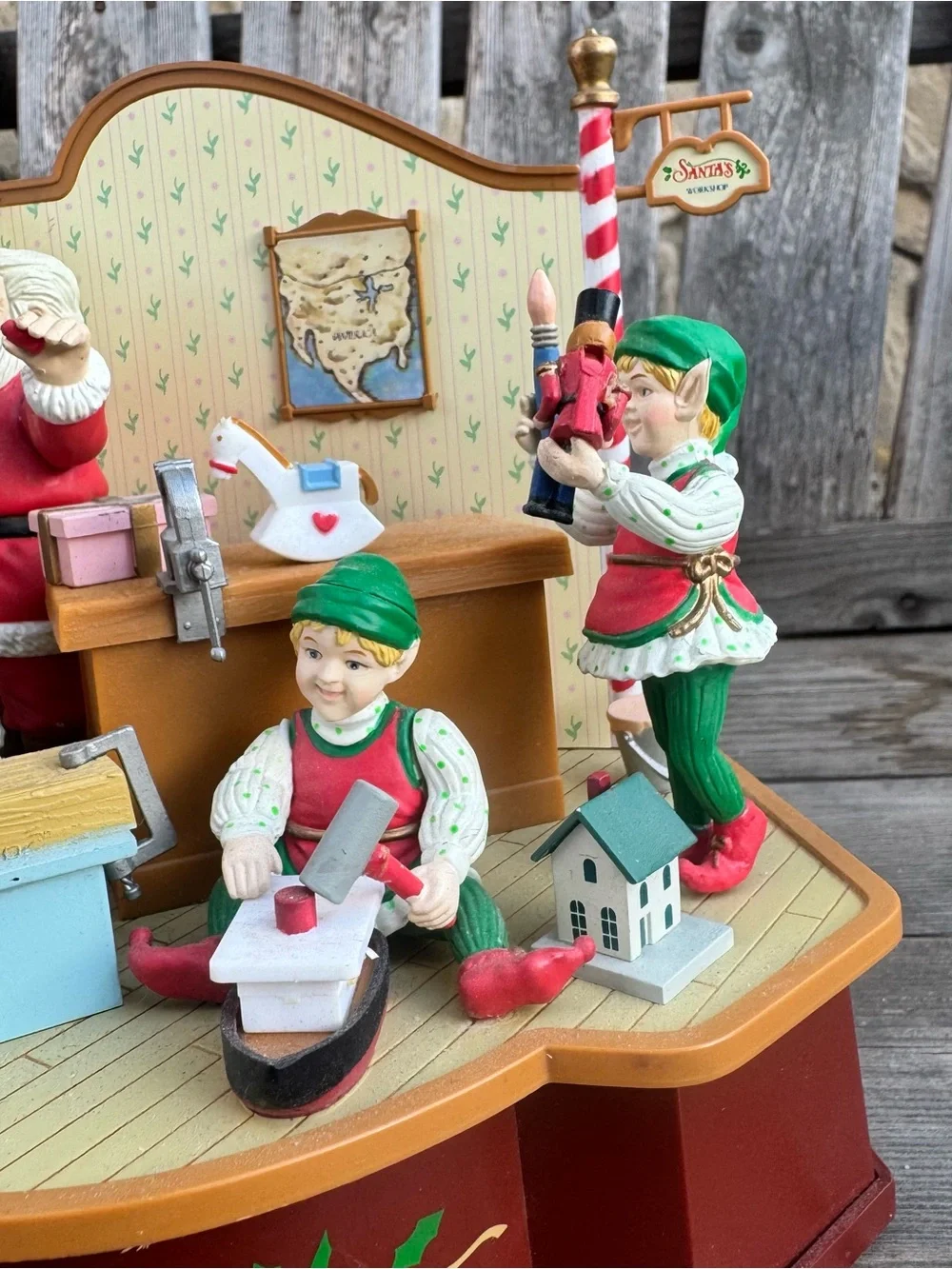 Vintage 1992 Animated Musical Santa's Workshop